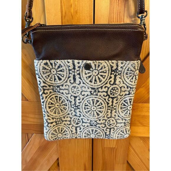 Myra Bag RUGGY SMALL & CROSSBODY BAG - Picture 1 of 7